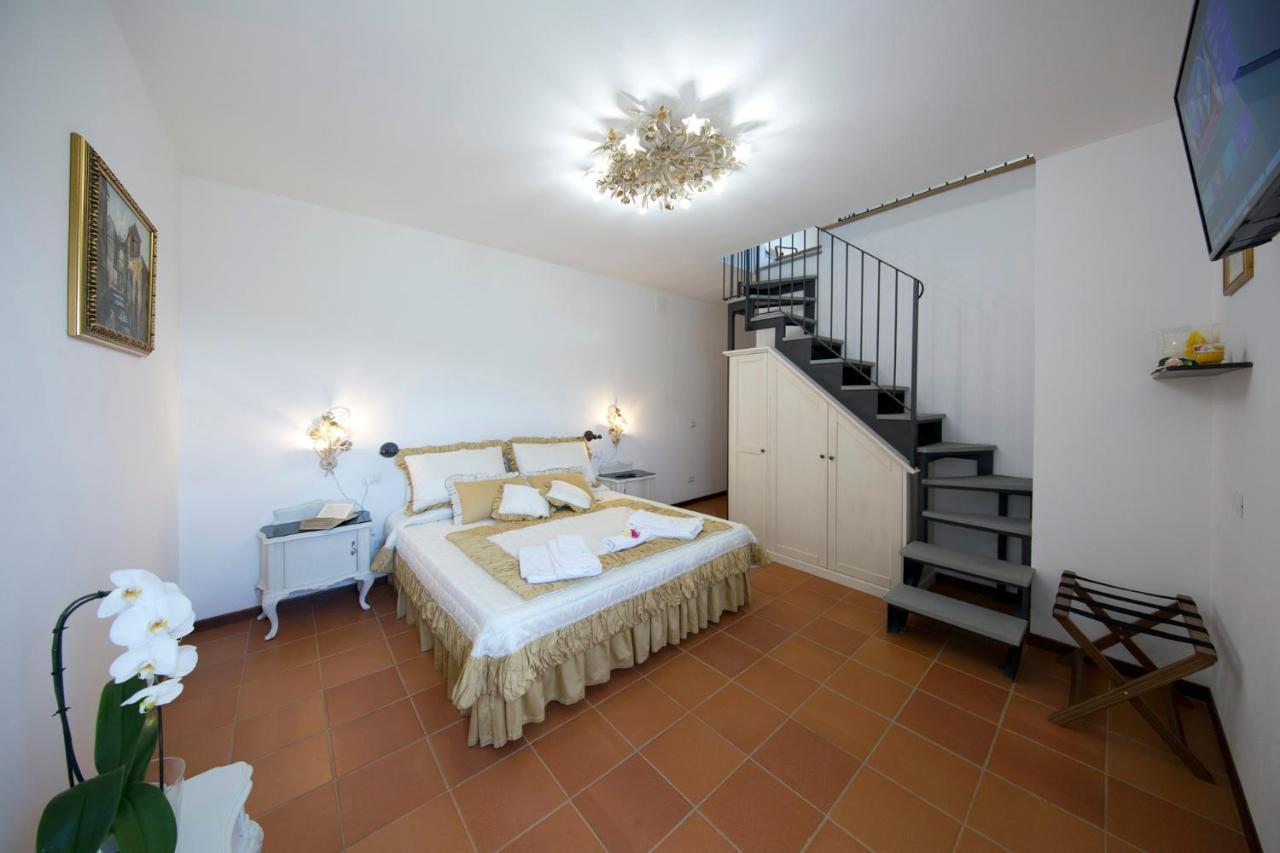 Podere Le Volte Country House La Mita Чивітелла-ін-Валь-ді-К'яна Екстер'єр фото